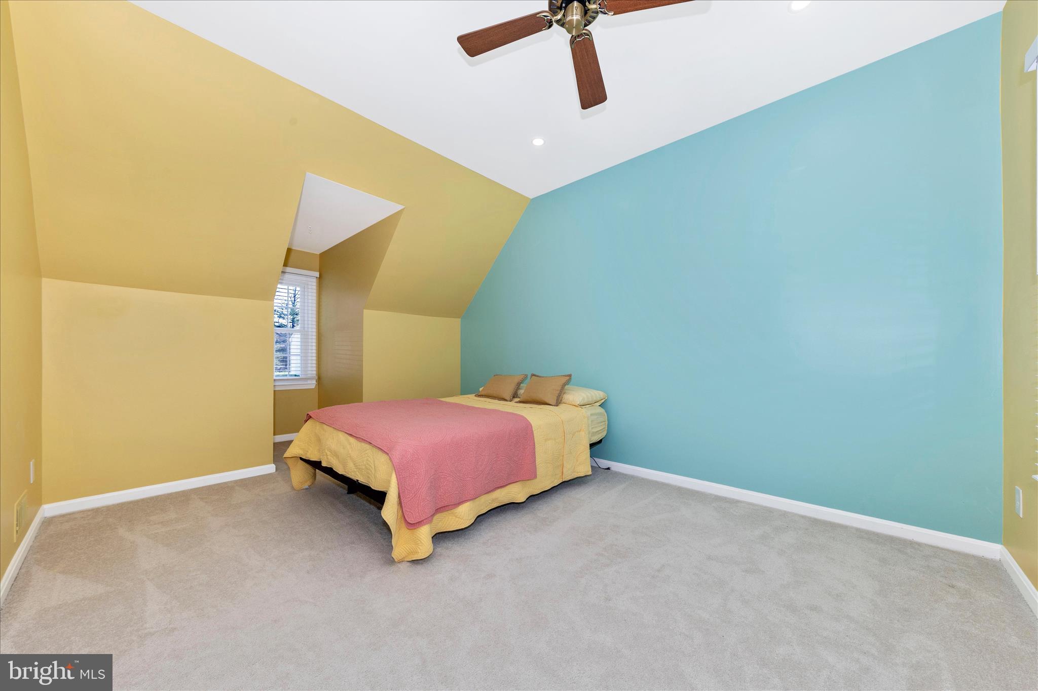 ASHBURN FARM - Residential