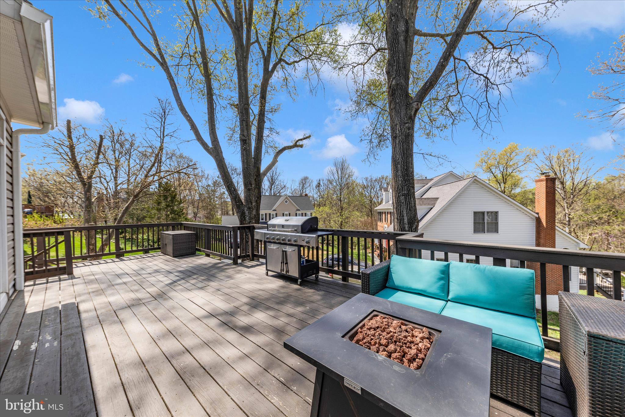 ASHBURN FARM - Residential