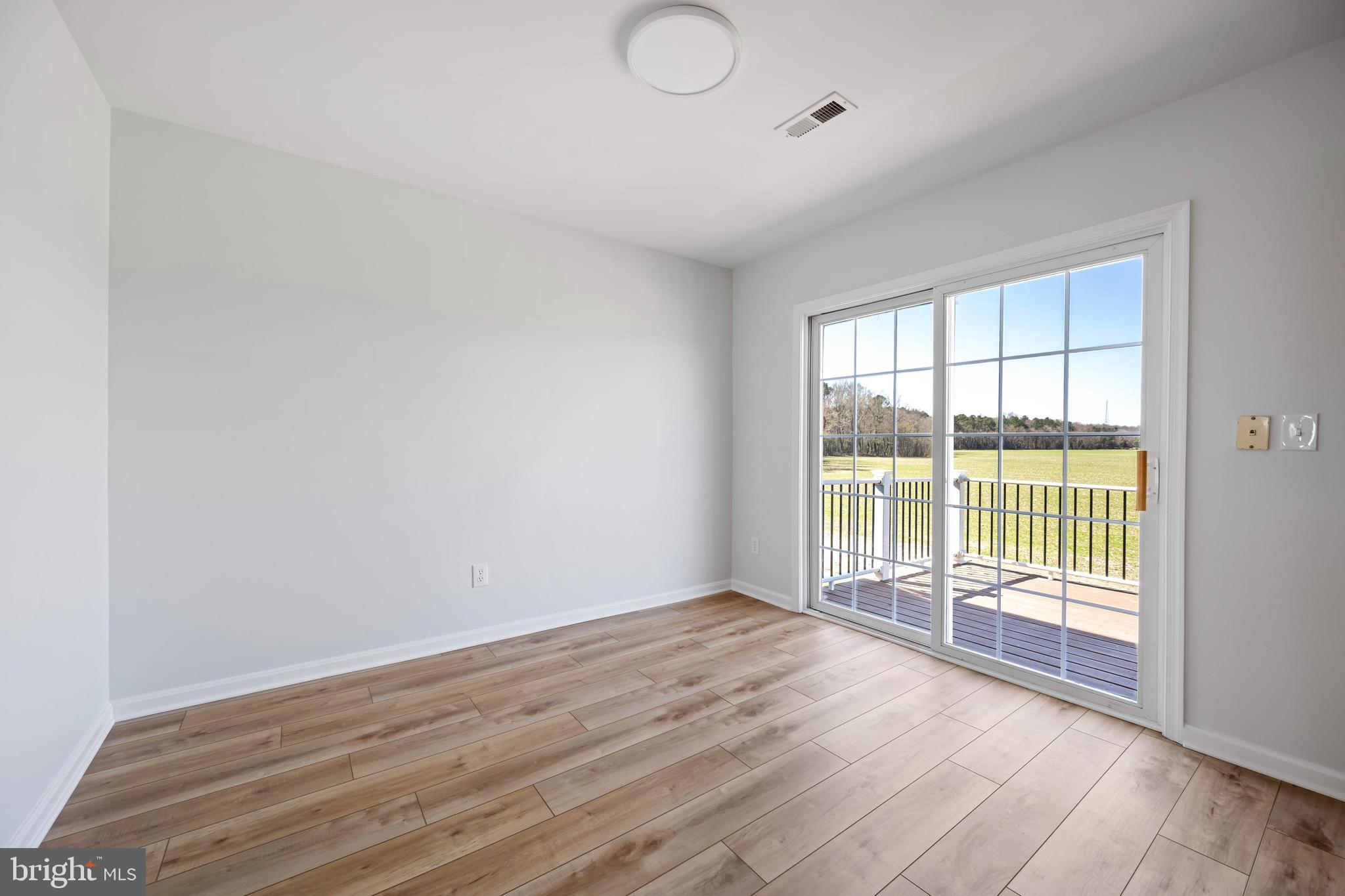 SHIPBUILDERS VILLAGE - Residential