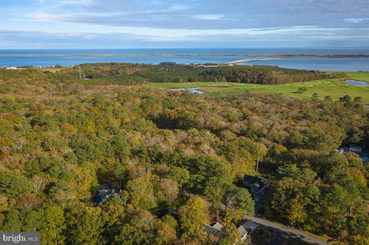 GOLF CLUB SHORES III - Land