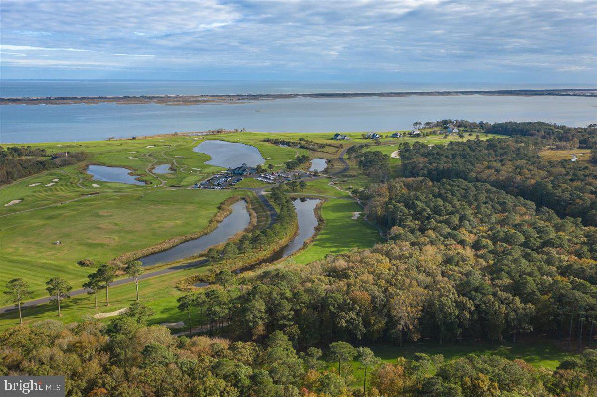 GOLF CLUB SHORES III - Land