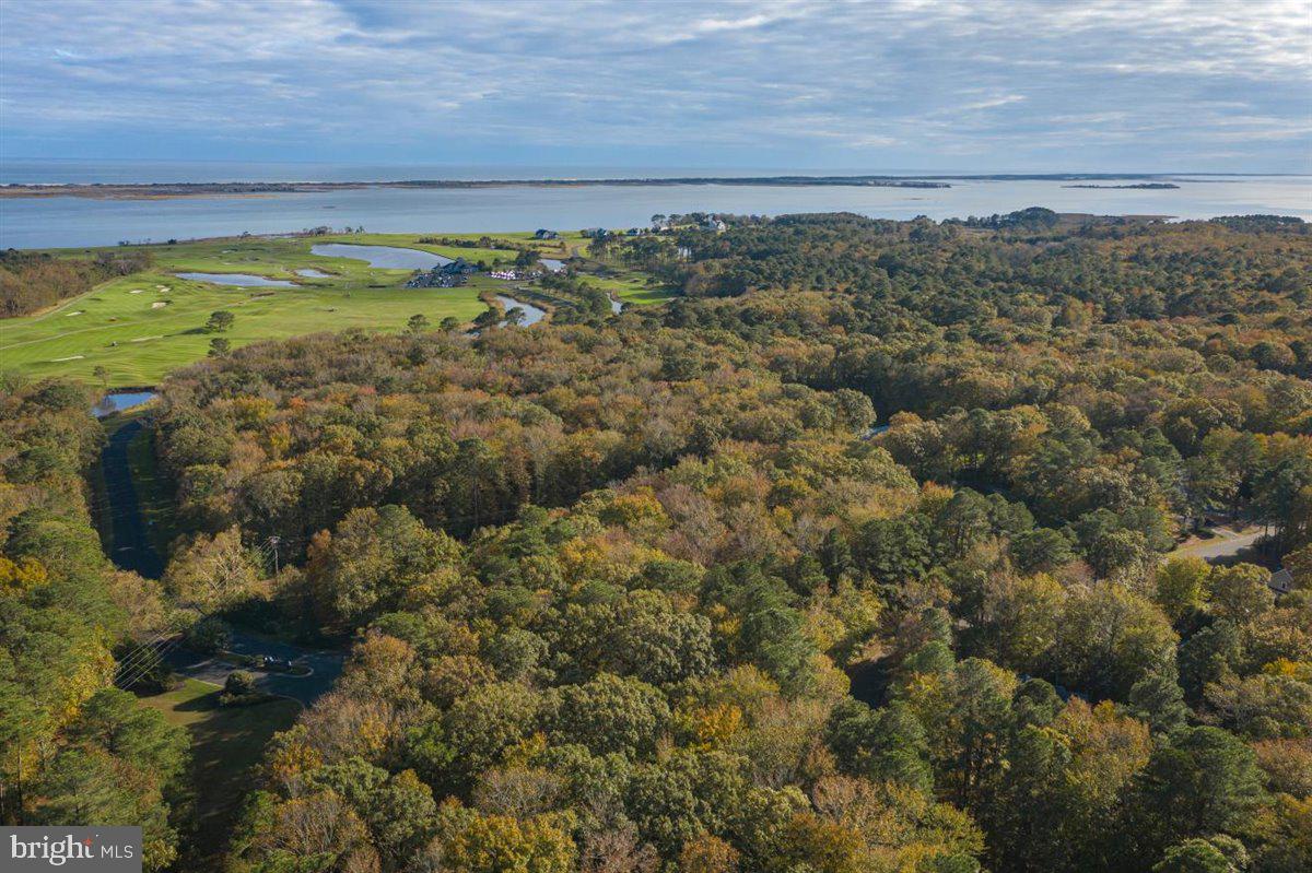 GOLF CLUB SHORES III - Land