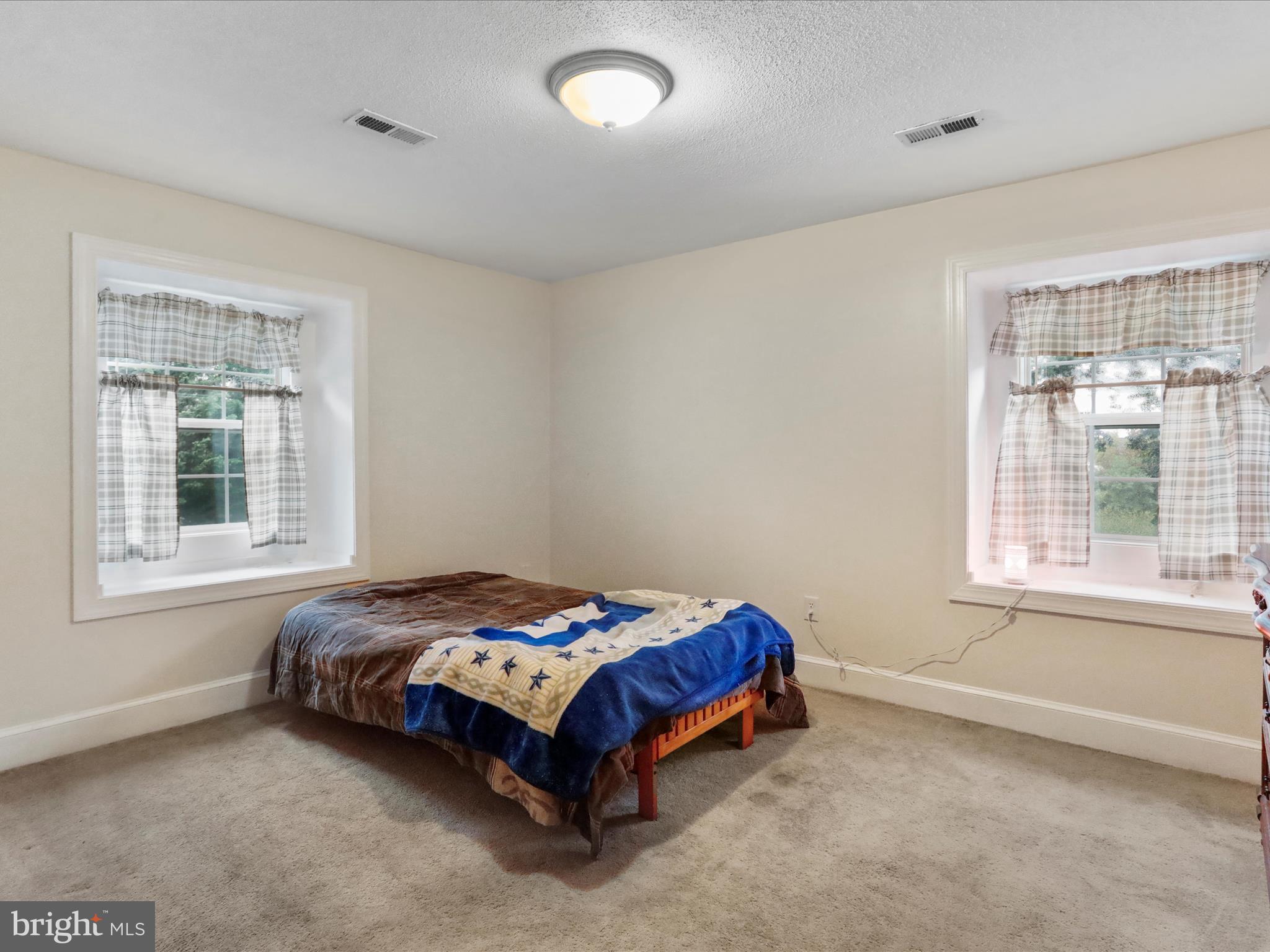 HOLLY HILL - Residential