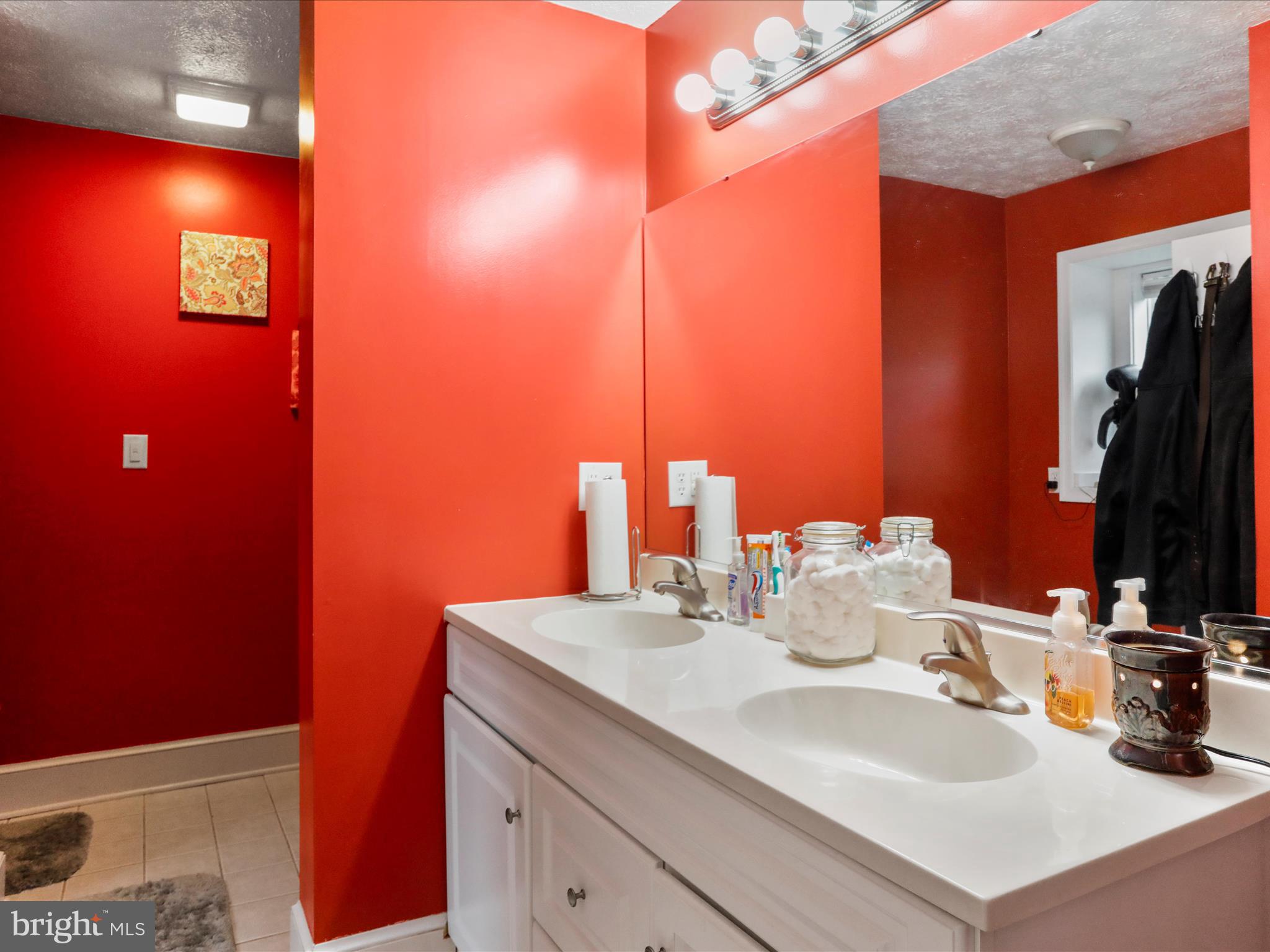 HOLLY HILL - Residential