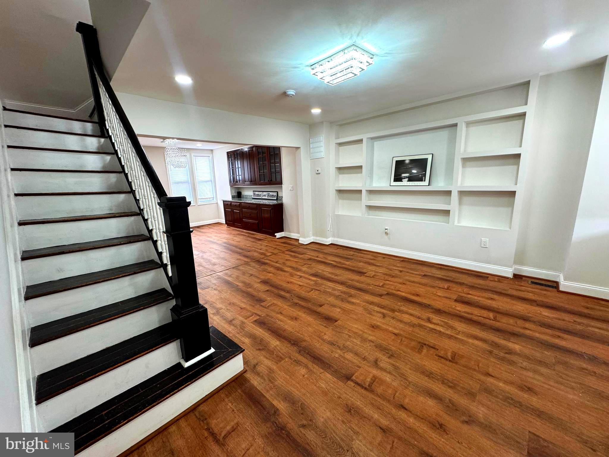 ROSEMONT - Residential