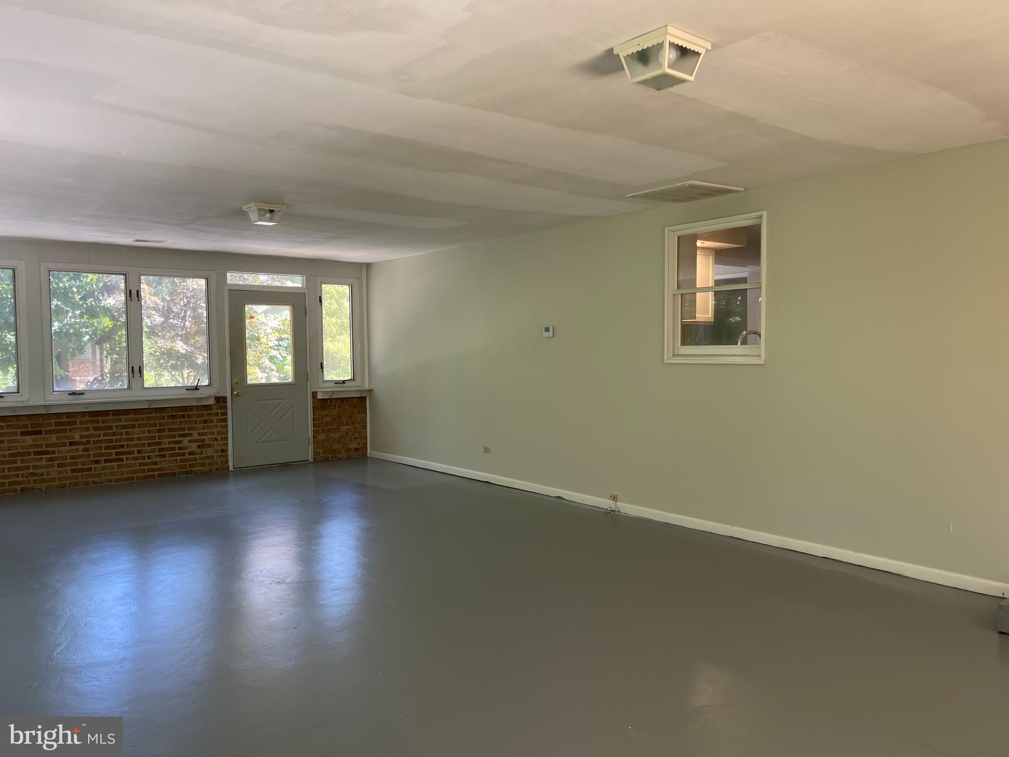 SHANNONDALE - Residential