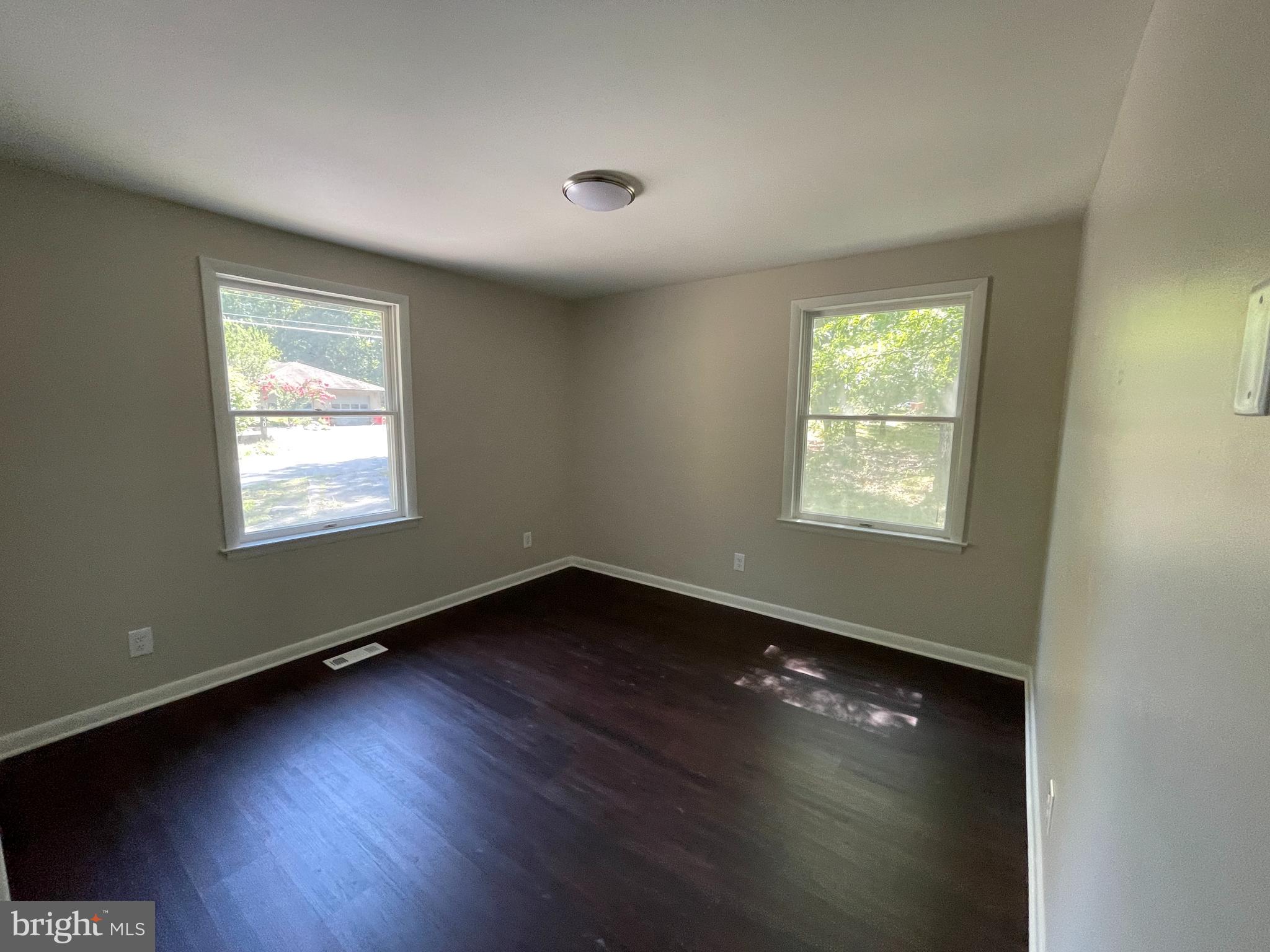 SHANNONDALE - Residential