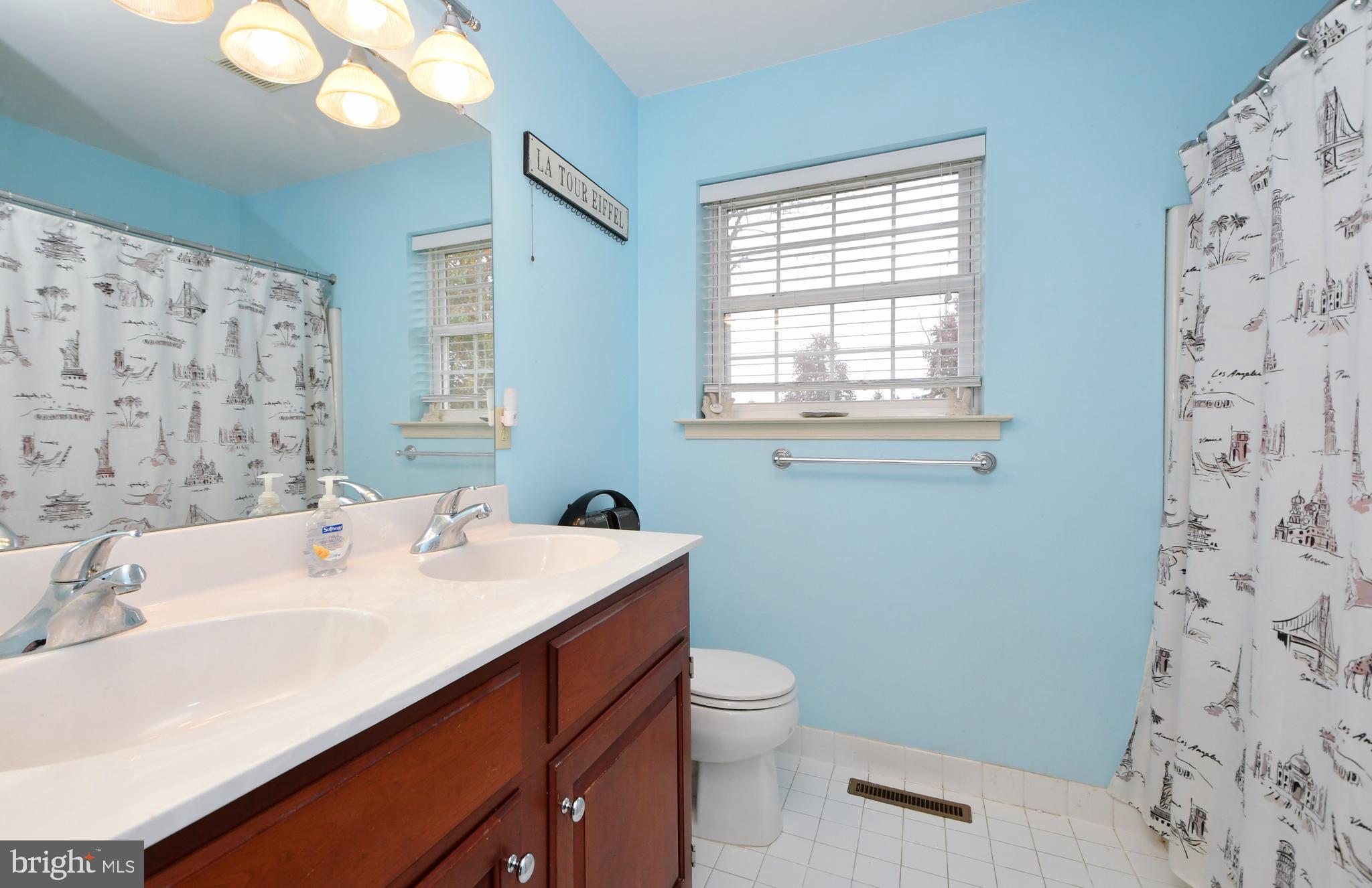 BRENTON POINT - Residential