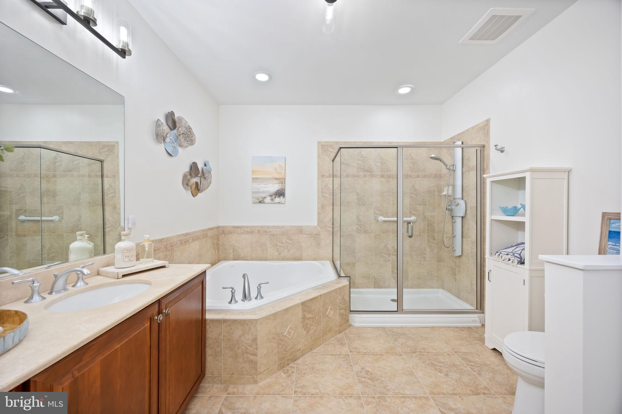 GRANDVIEW AT ANNAPOLIS TOWNE CENTRE - Residential