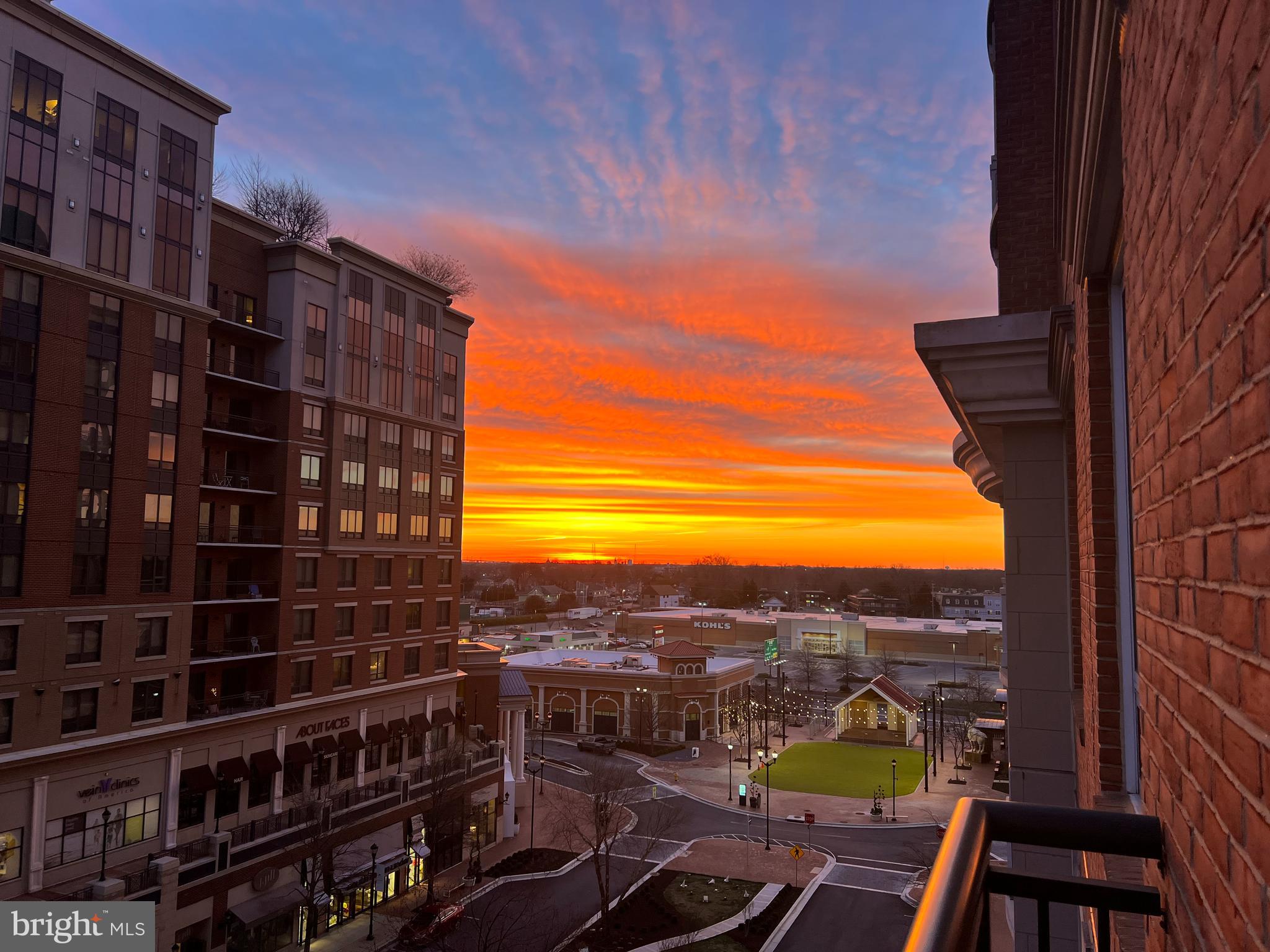 GRANDVIEW AT ANNAPOLIS TOWNE CENTRE - Residential