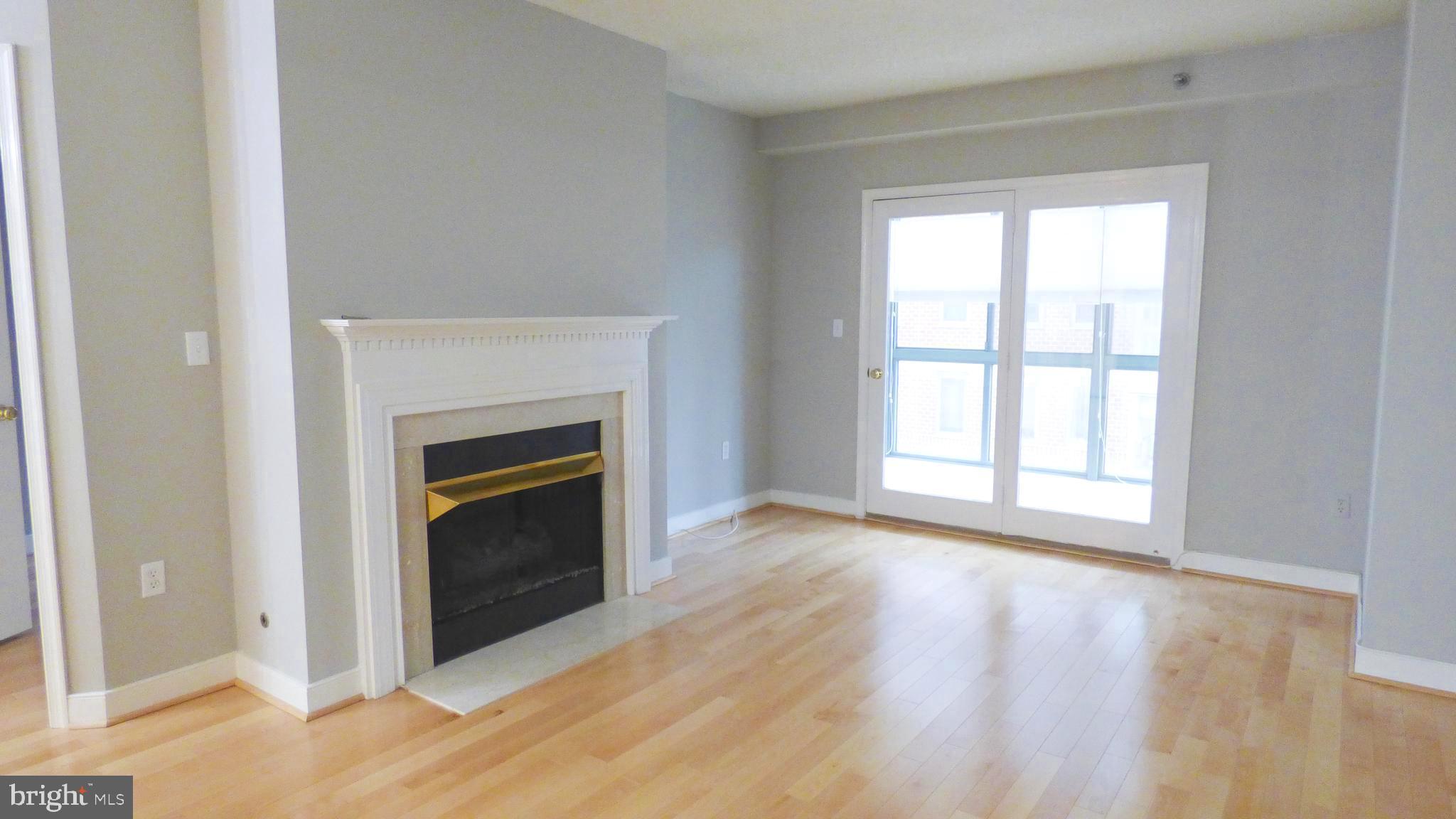 1050 N TAYLOR STREET 1-407