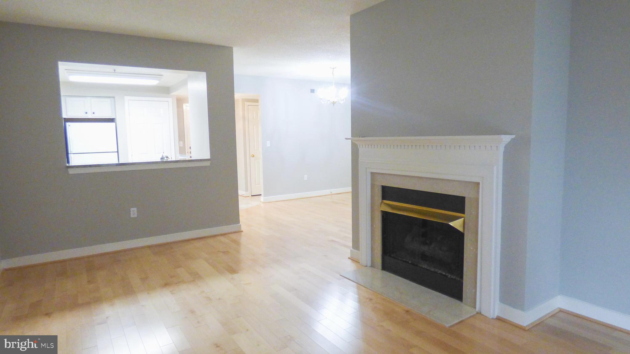 1050 N TAYLOR STREET 1-407