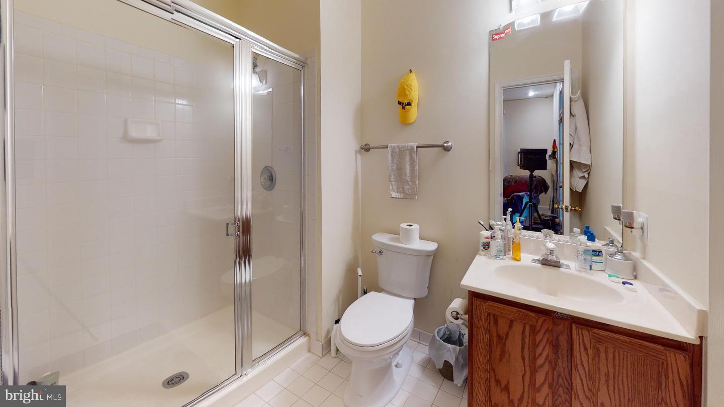 POTOMAC LAKES - Residential Lease