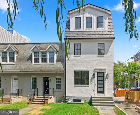 Townhouse For Sale - 3713 R St St<br/> WASHINGTON, DC 20007