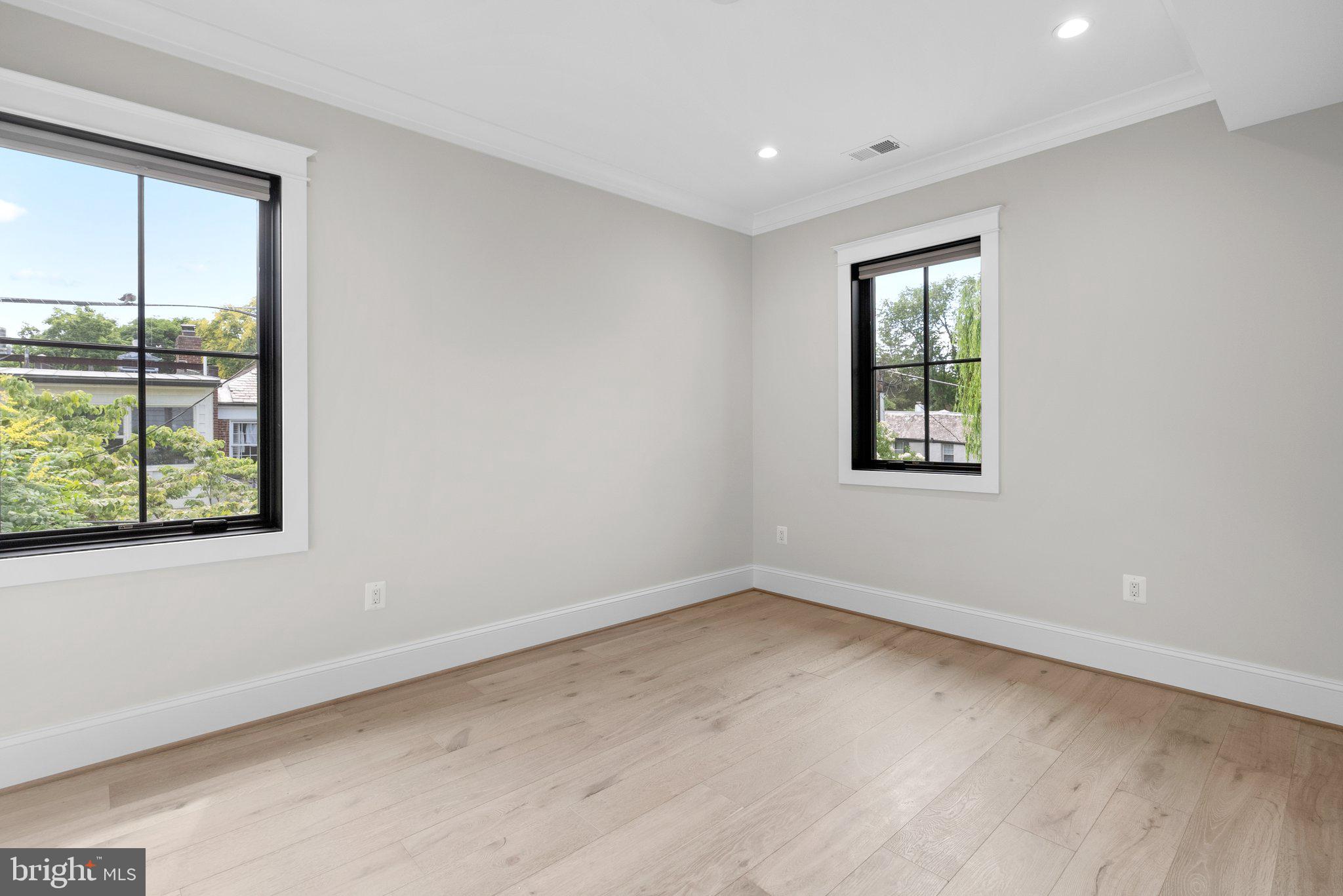BURLEITH - Residential