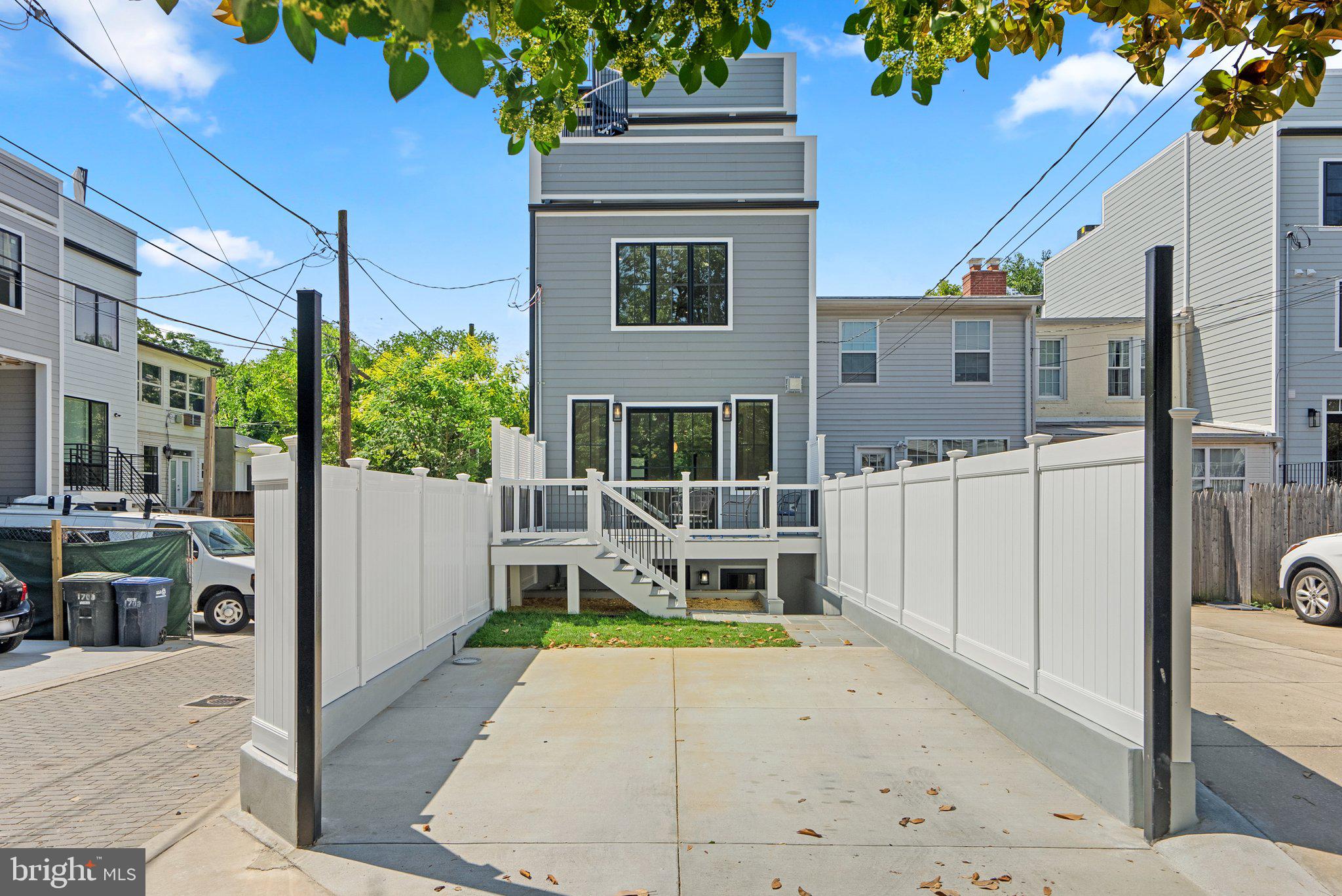 BURLEITH - Residential