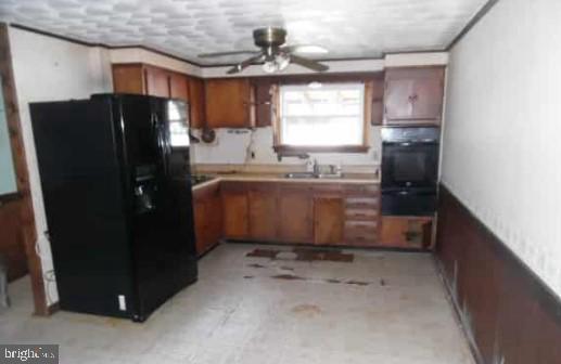 ACADEMY ACRES - Residential