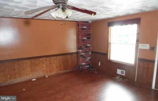 ACADEMY ACRES - Residential
