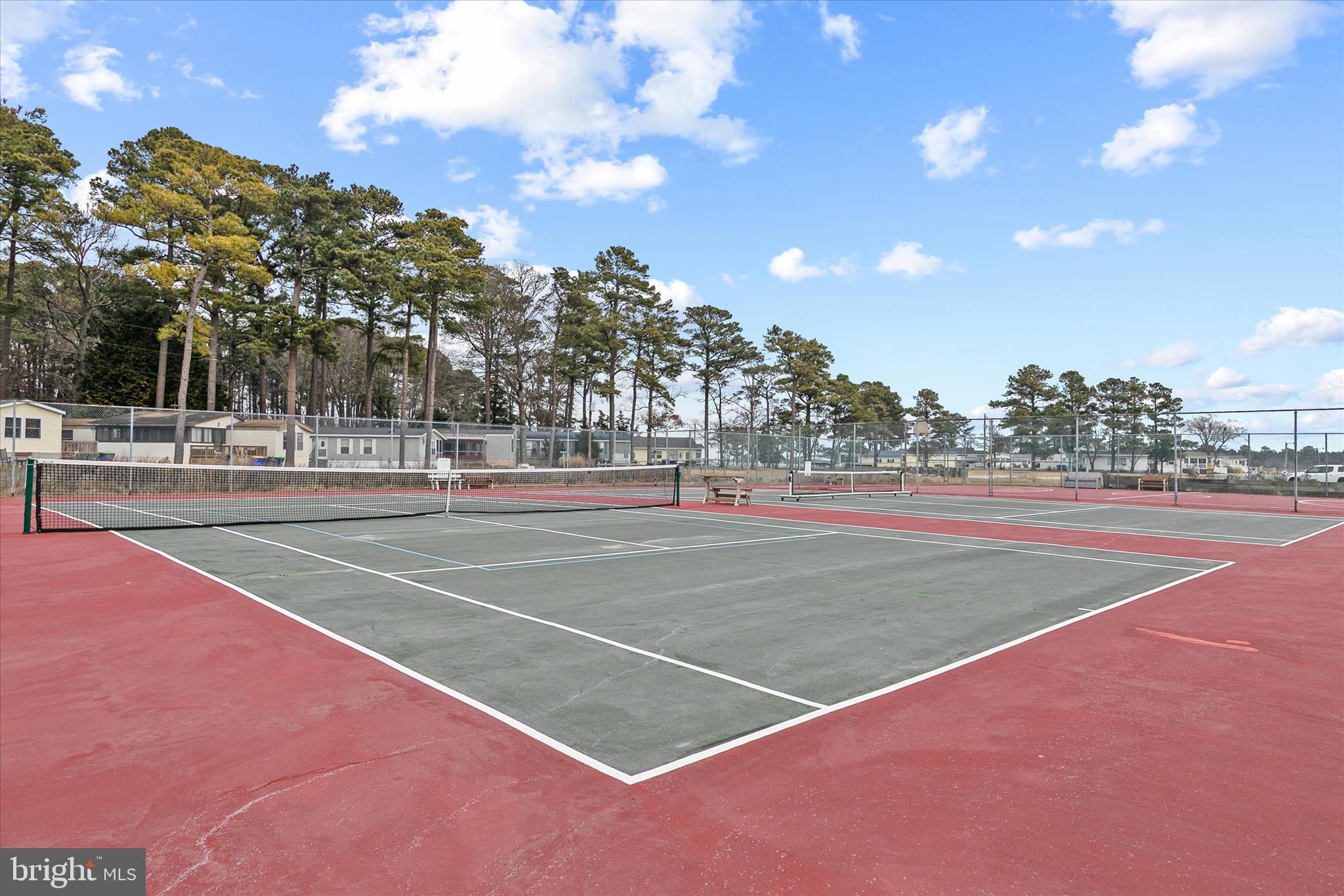 WHITE HOUSE BEACH - Residential