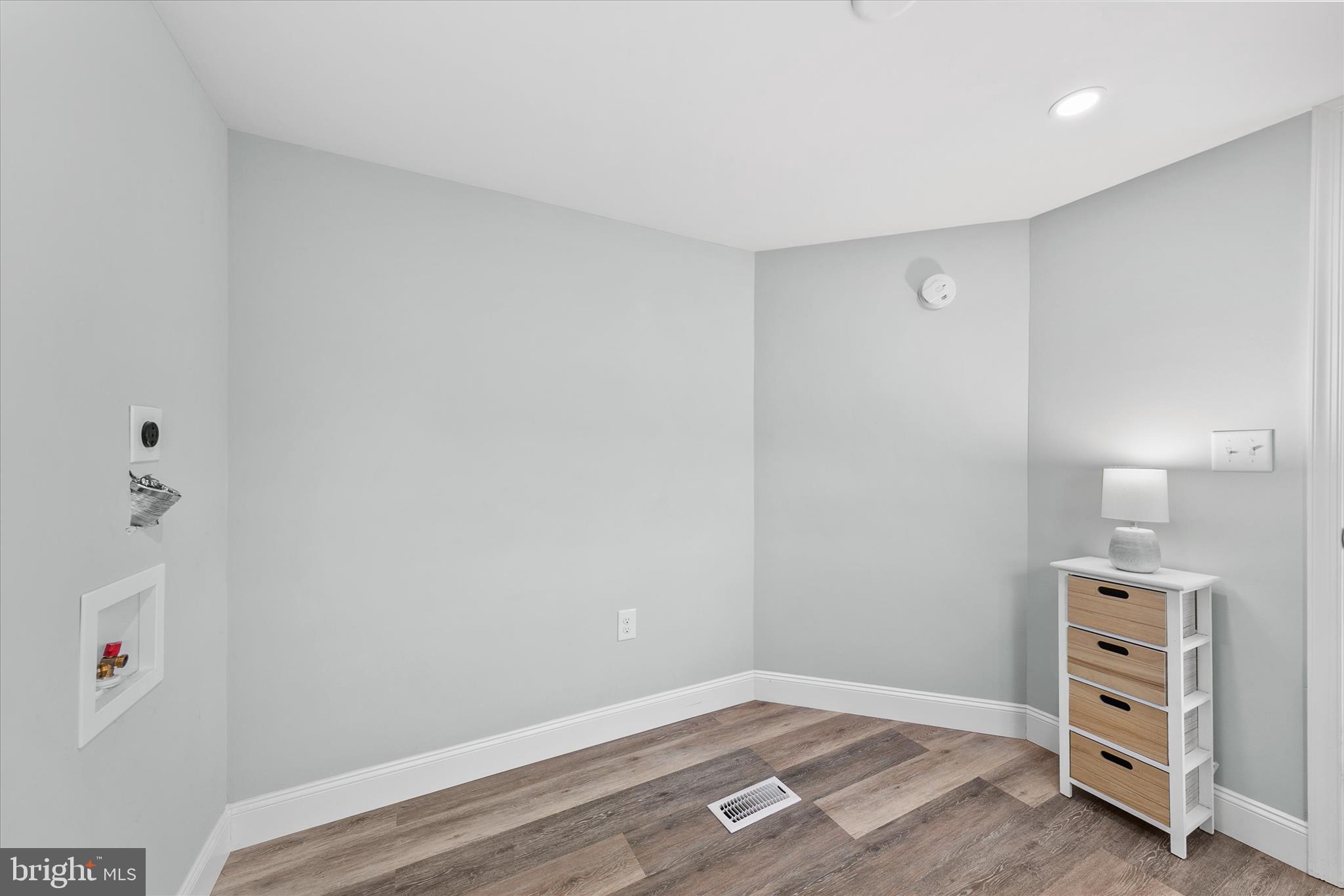 WHITE HOUSE BEACH - Residential