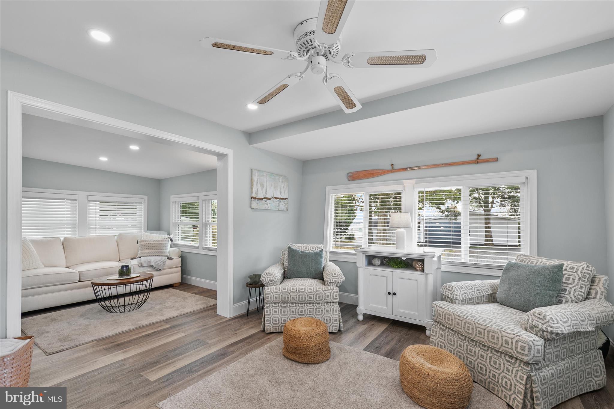 WHITE HOUSE BEACH - Residential