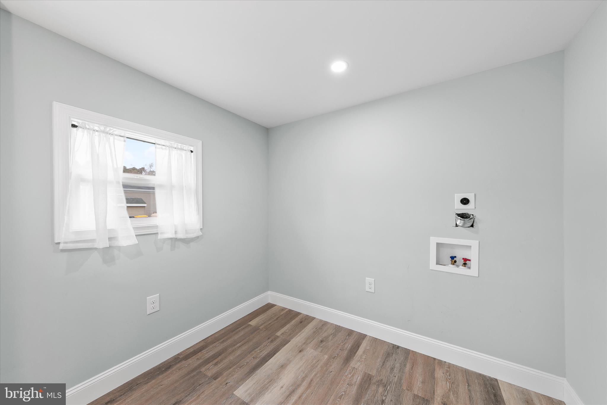 WHITE HOUSE BEACH - Residential