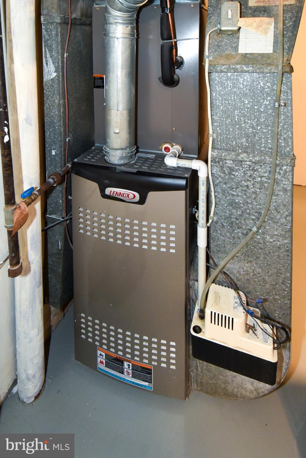 ROCK CREEK PALISADES - Residential