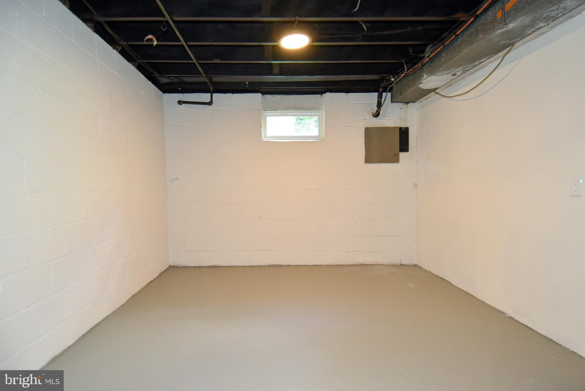 ROCK CREEK PALISADES - Residential