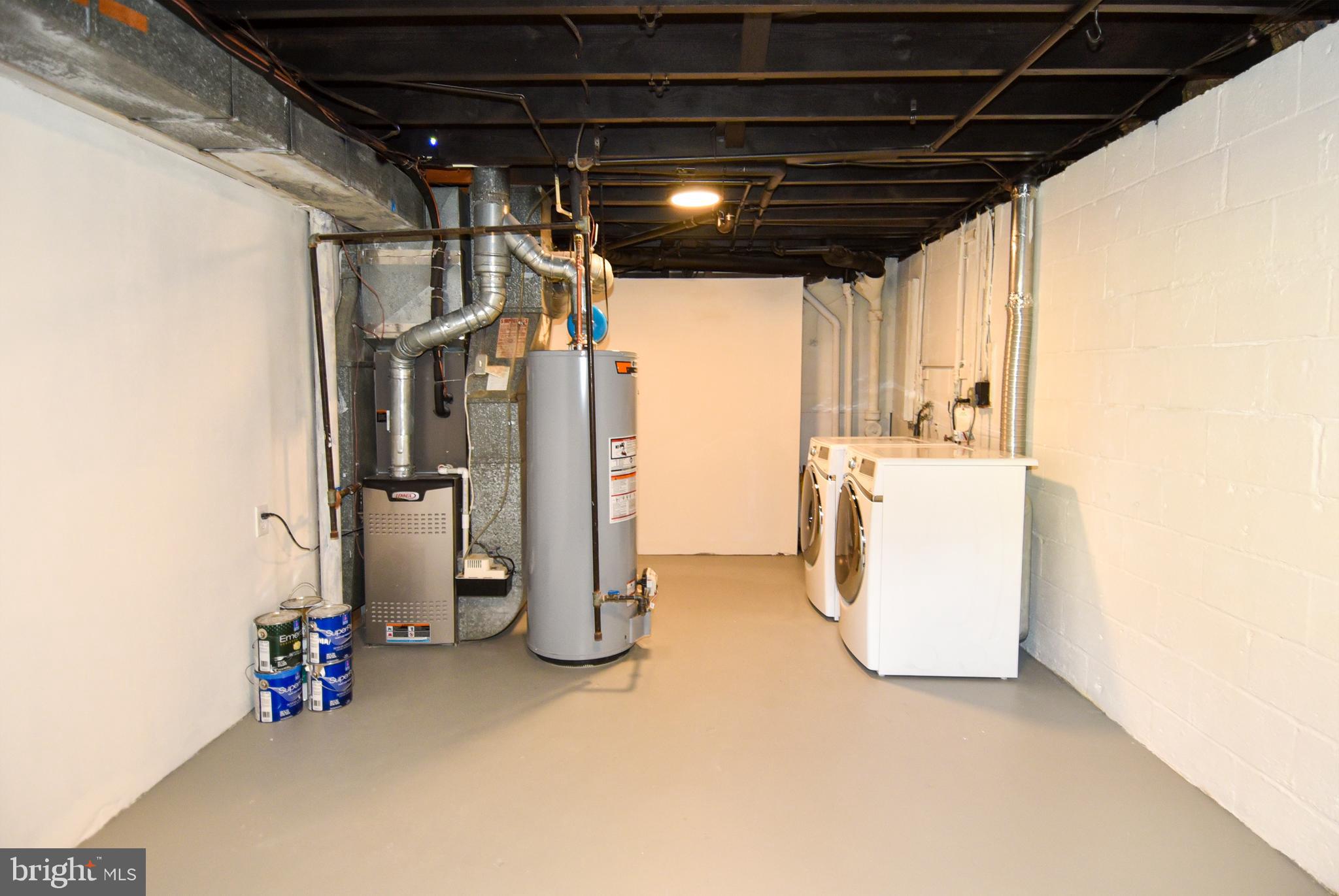 ROCK CREEK PALISADES - Residential