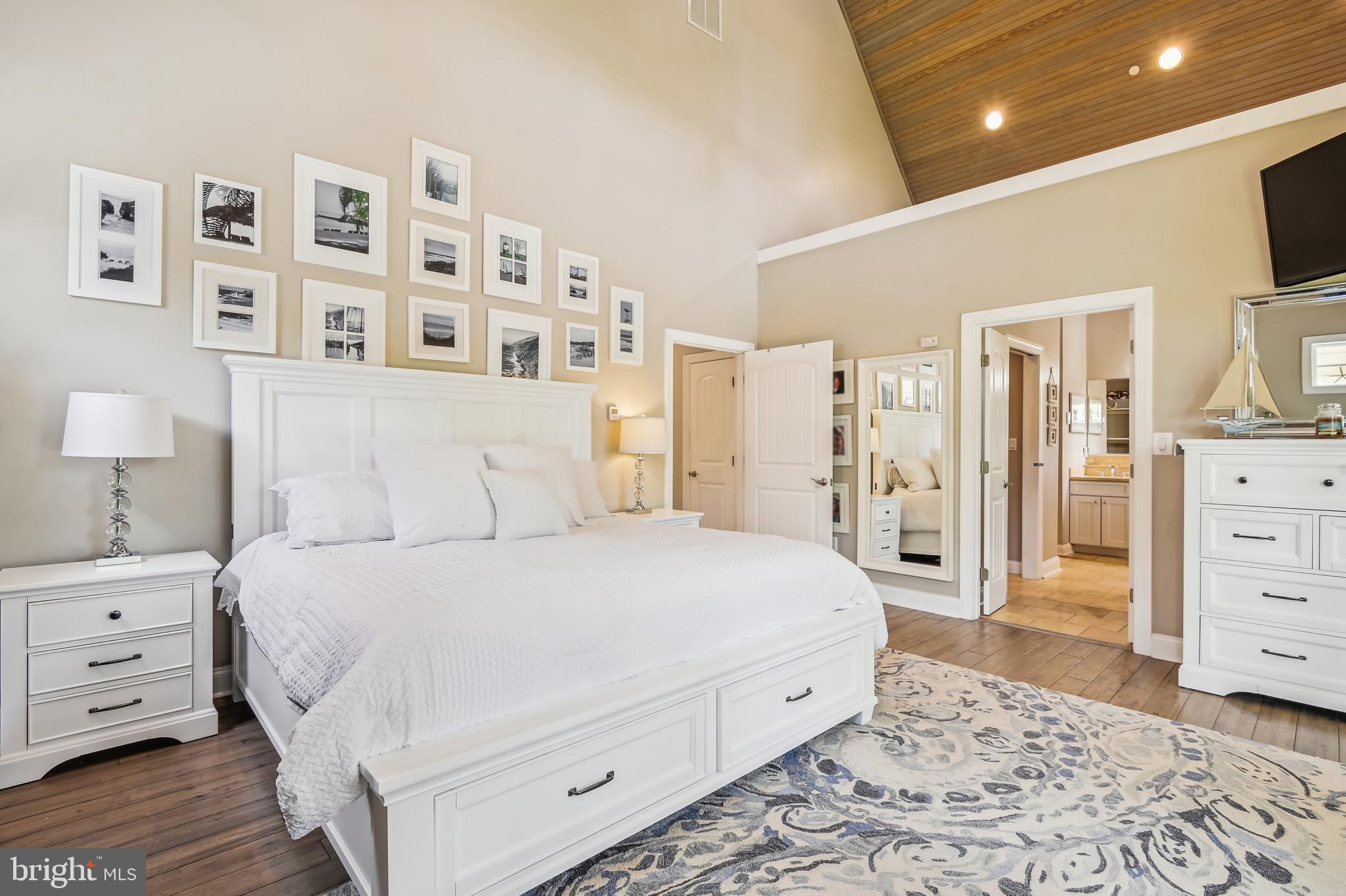 SHORE ACRES - Residential