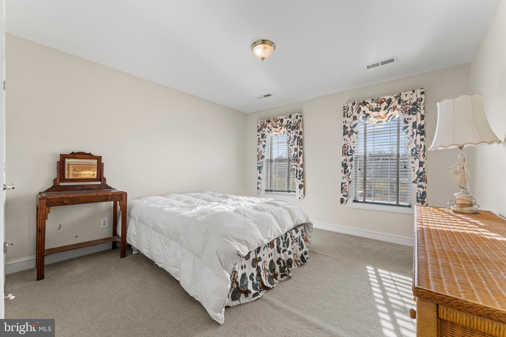 CLAIRMONT MANOR - Residential