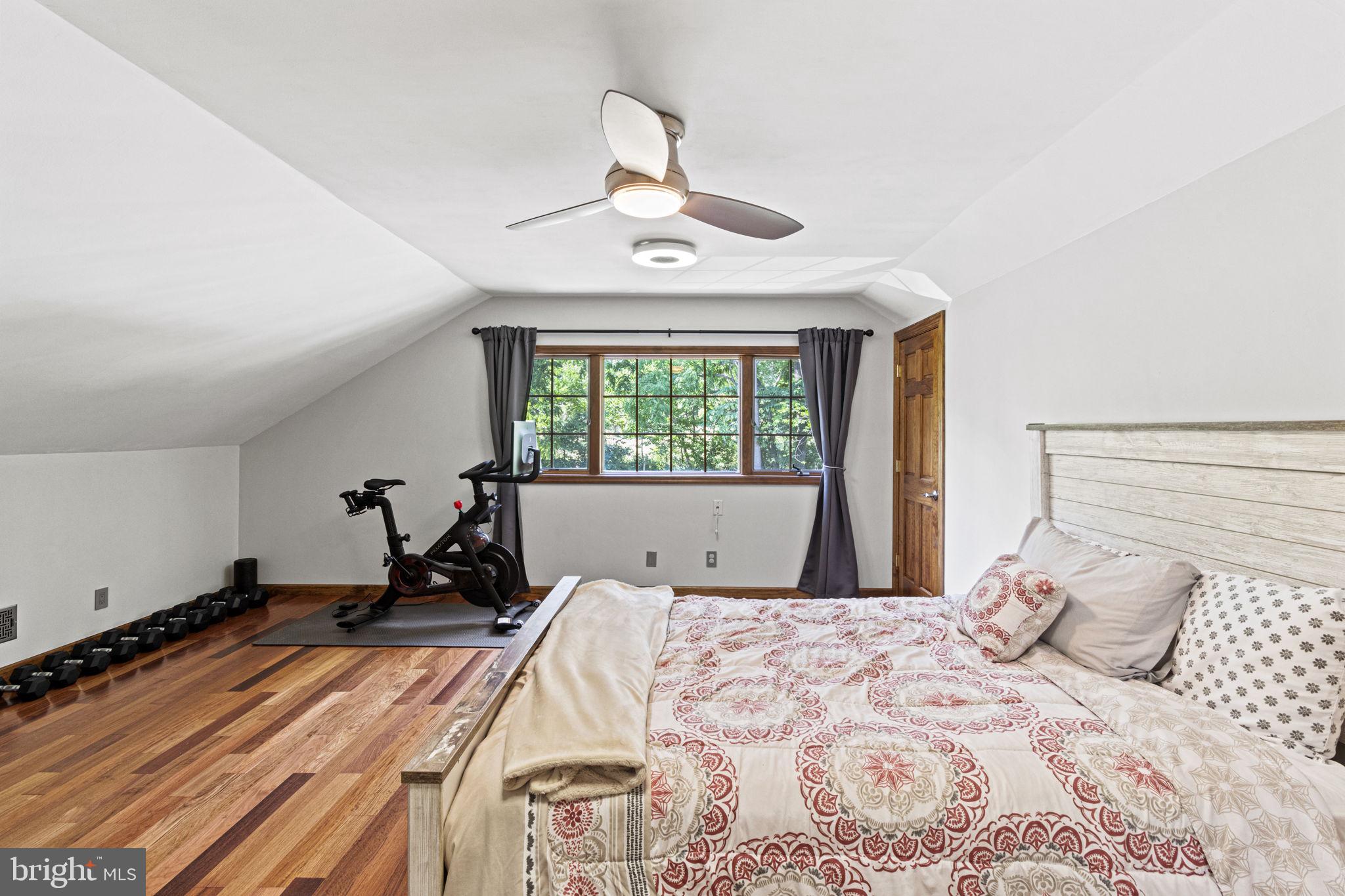 SUNNYSIDE FARMS - Residential