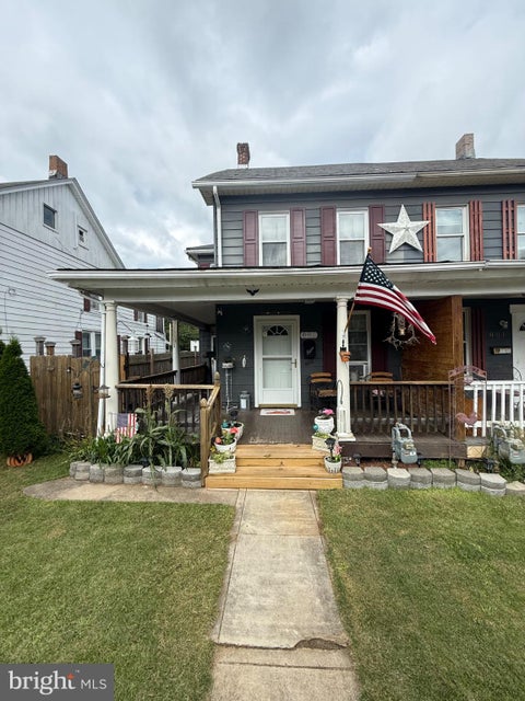 Photo of 803 Maryland Avenue, HAGERSTOWN, MD 21740 (MLS # MDWA2040304)