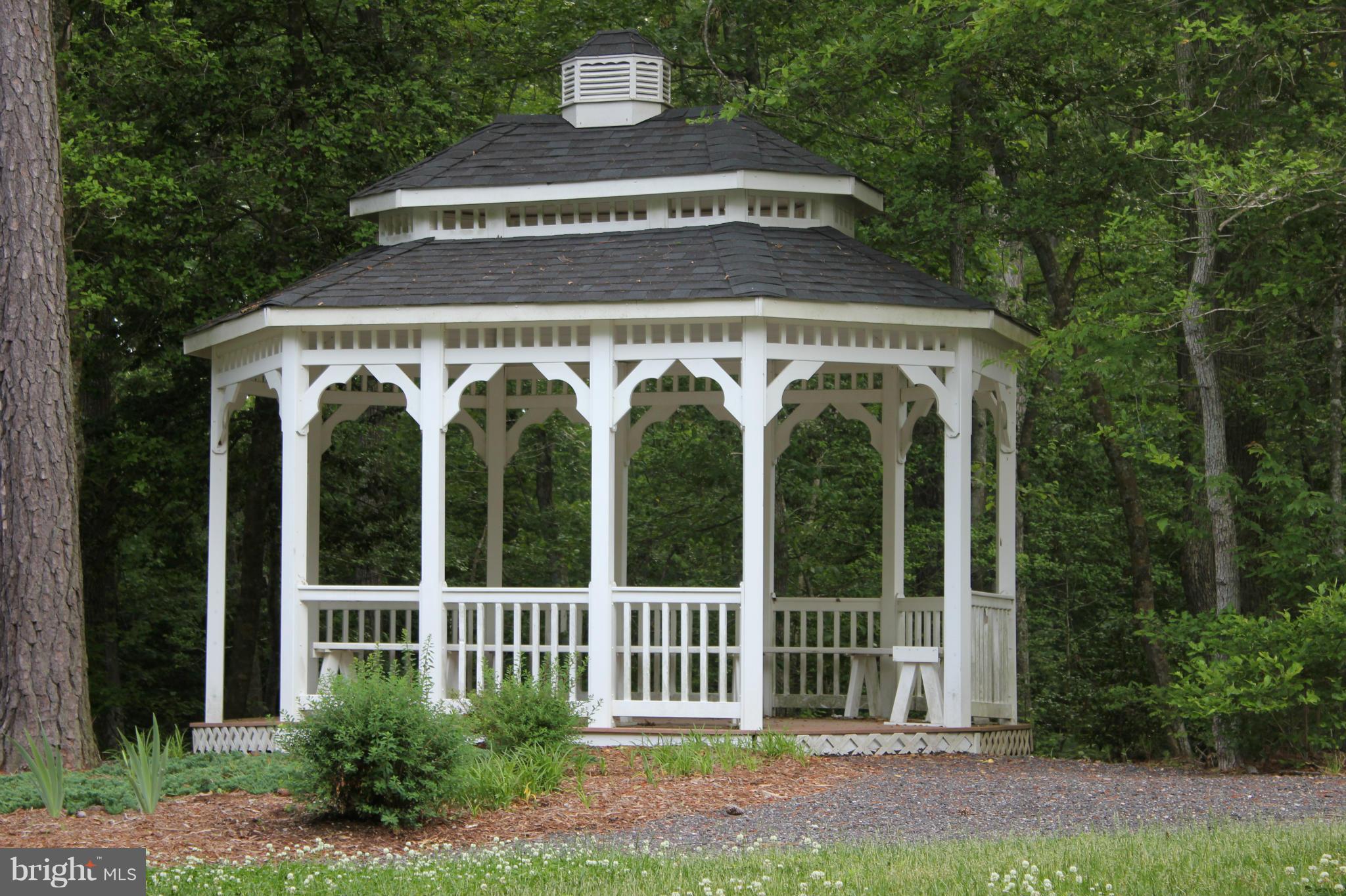 WOODLAND PARK AT WILDEWOOD - Residential