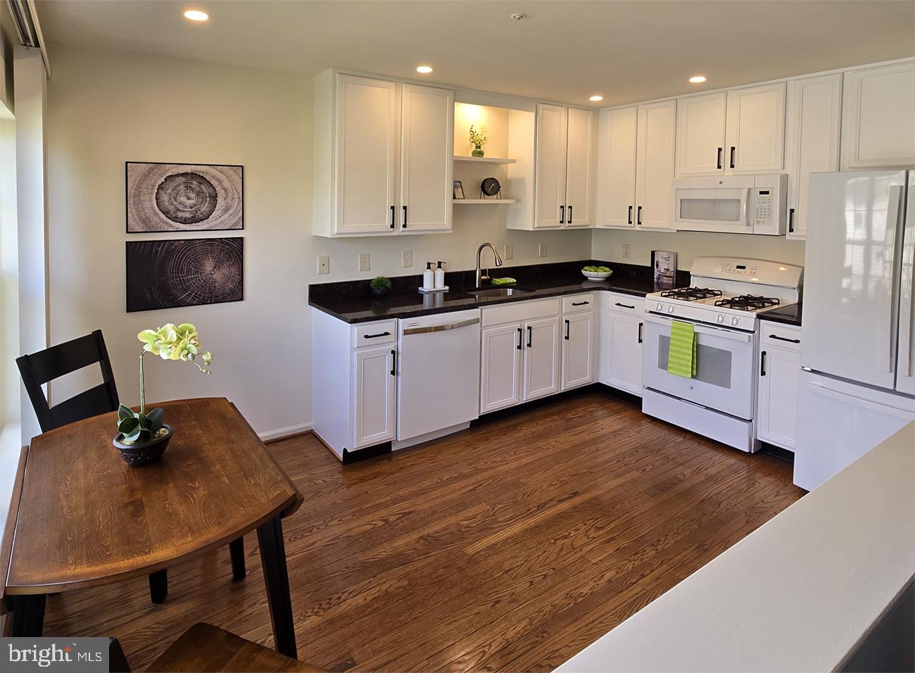 SUMMER HILL - Residential Lease