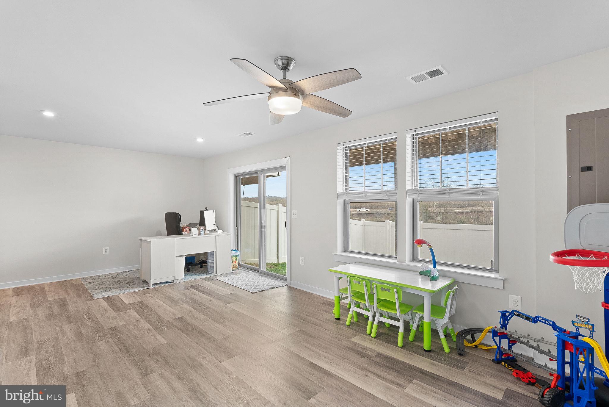 TUSCARORA VILLAGE - Residential