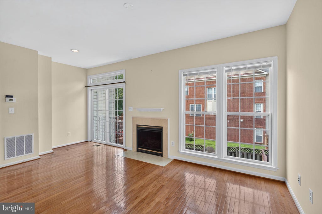 Photo of 21929 Bayard Terrace, BROADLANDS, VA 20148 (MLS # VALO2132574)