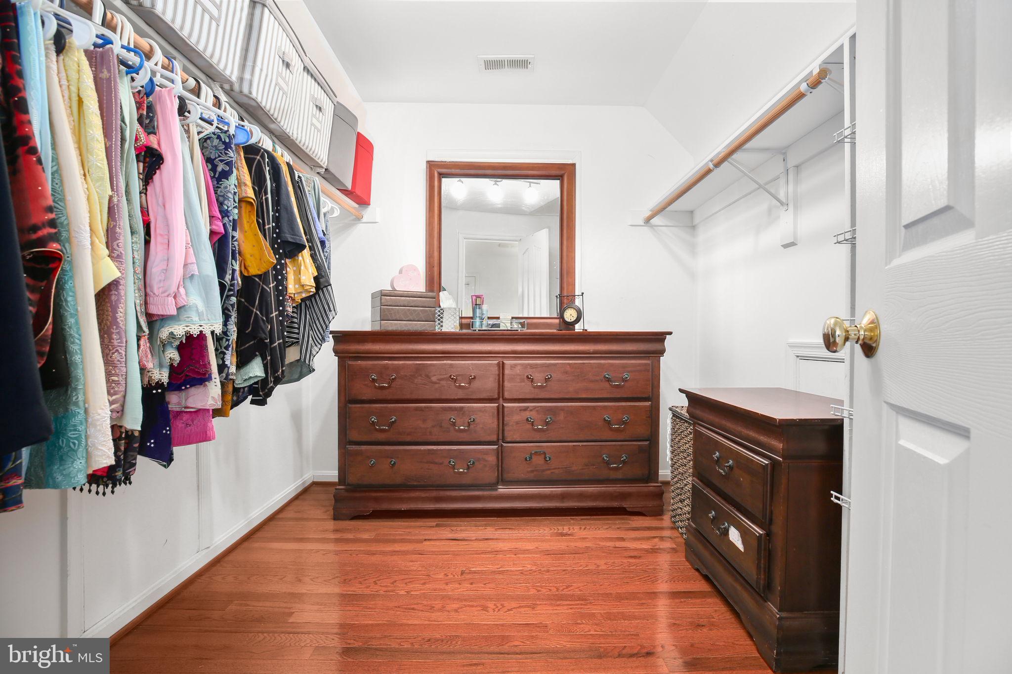 RIVER CLUB - Residential