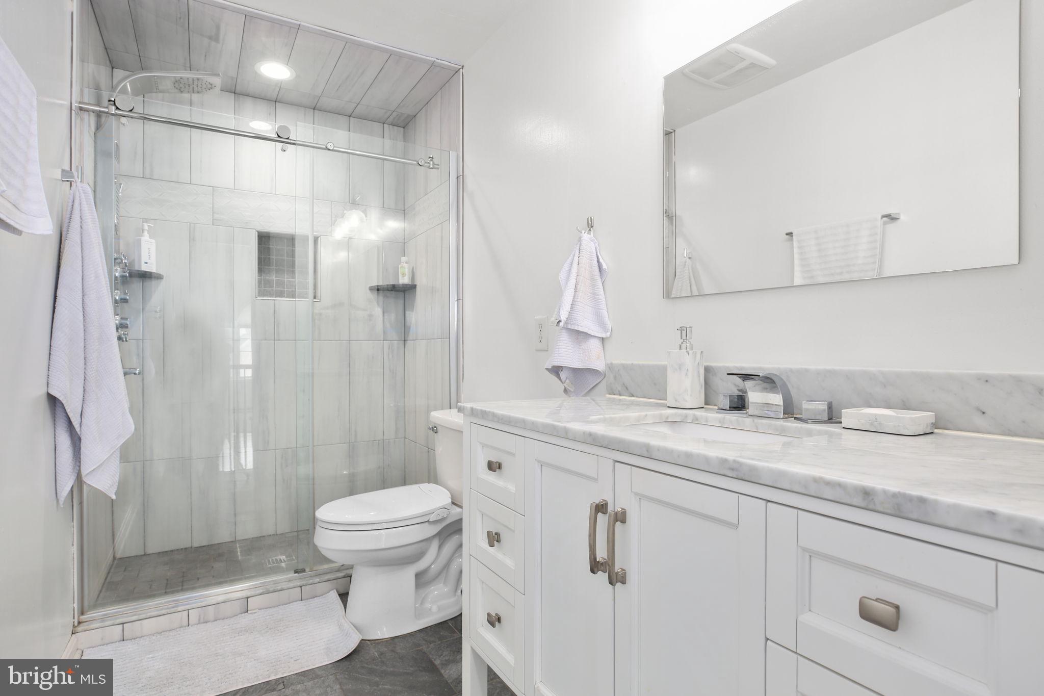 RIVER CLUB - Residential