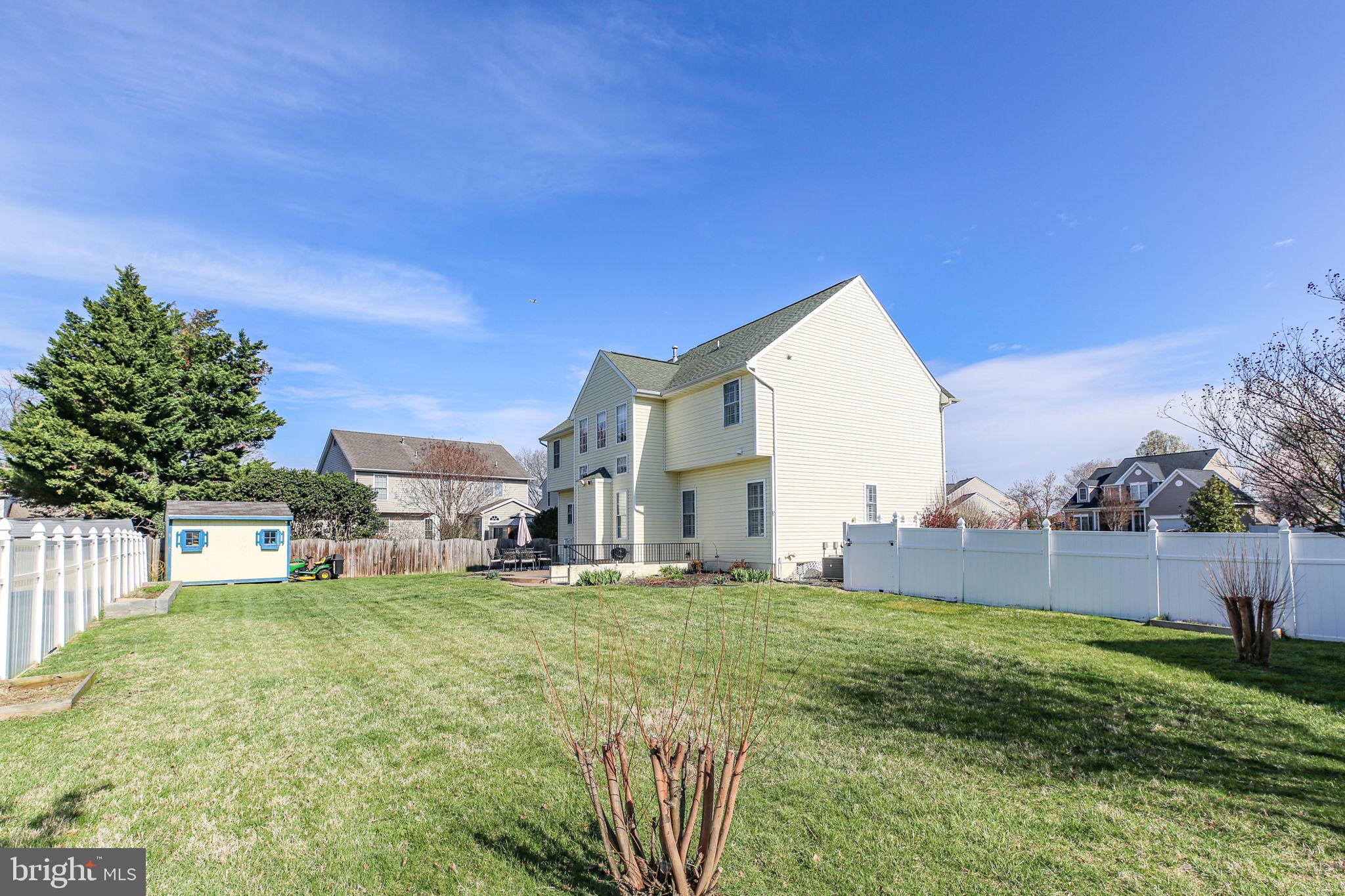 RIVER CLUB - Residential