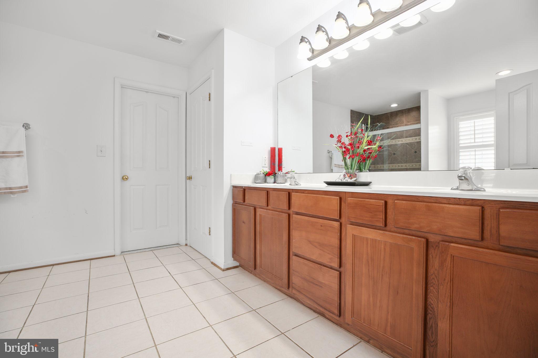 RIVER CLUB - Residential