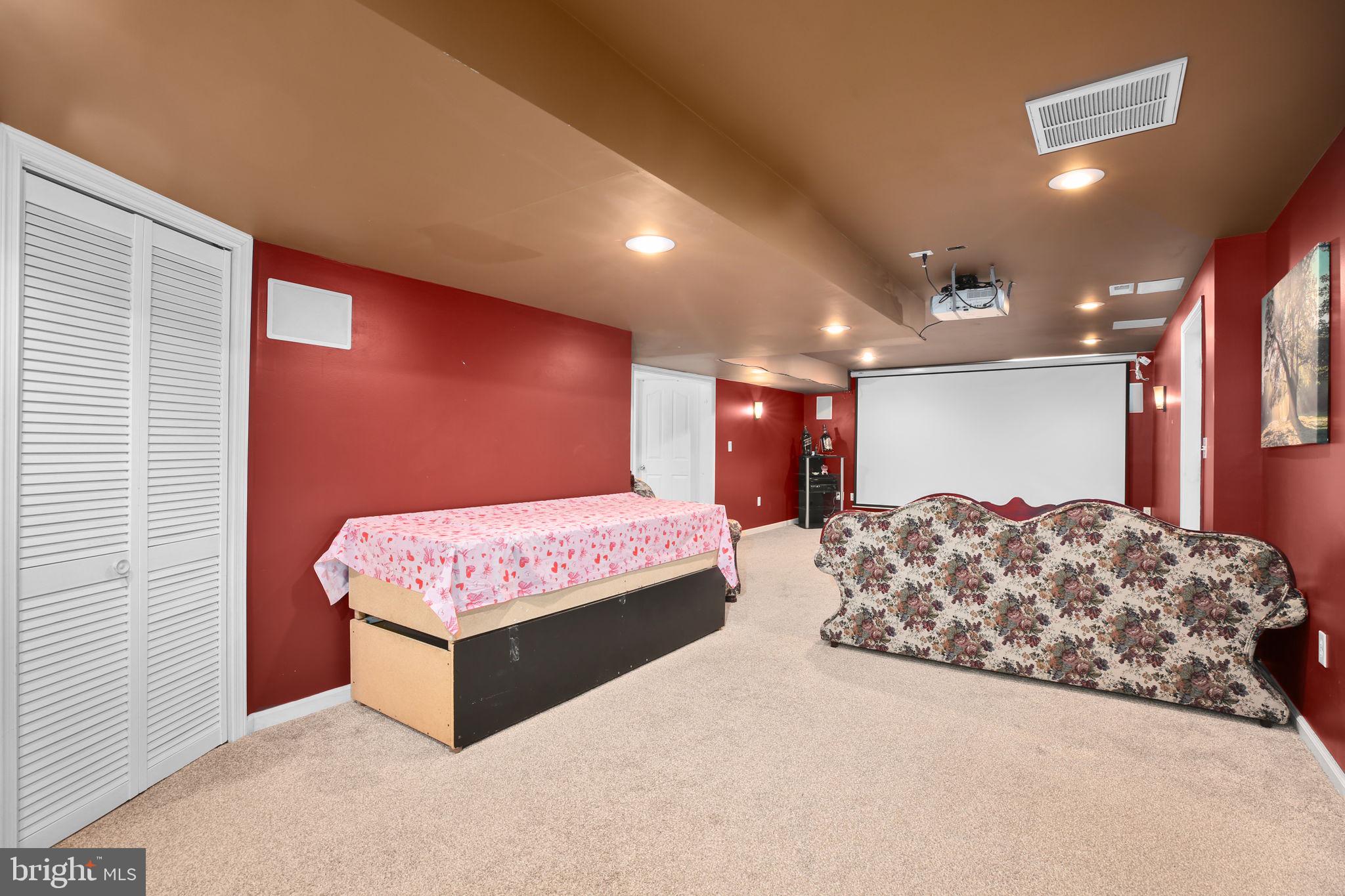 RIVER CLUB - Residential