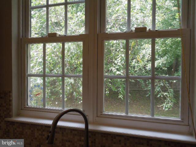 RIVER OAKS - Residential