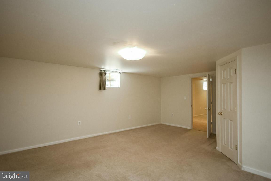 RIVER OAKS - Residential