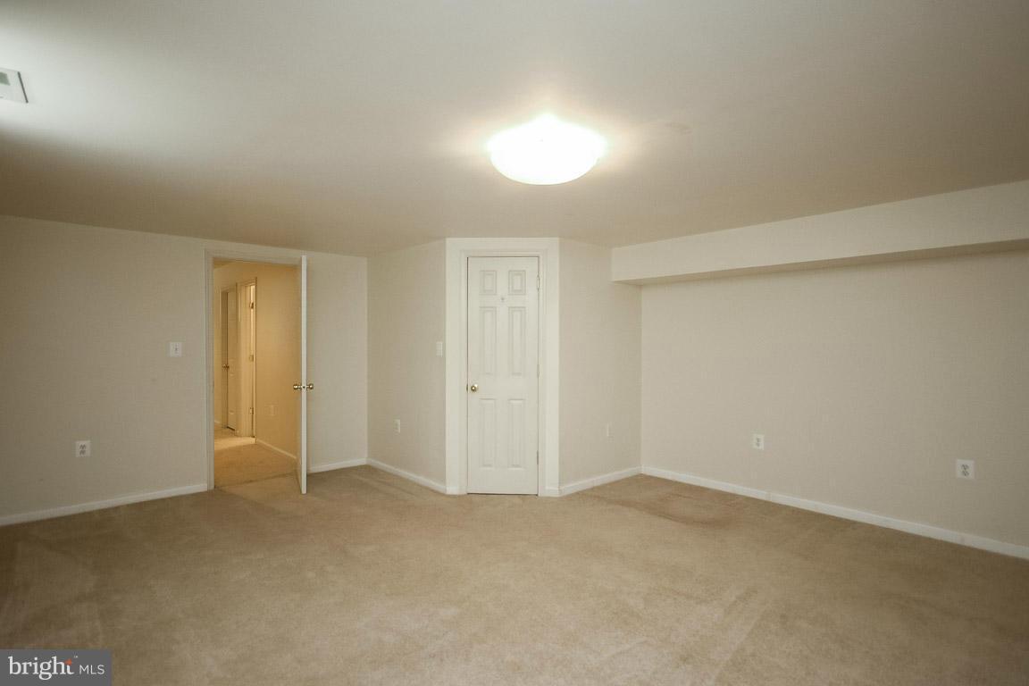 RIVER OAKS - Residential