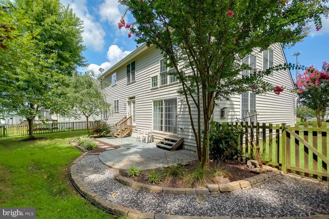 RIVER OAKS - Residential