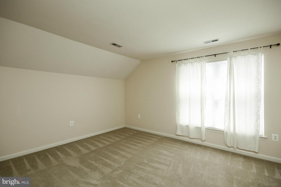 RIVER OAKS - Residential