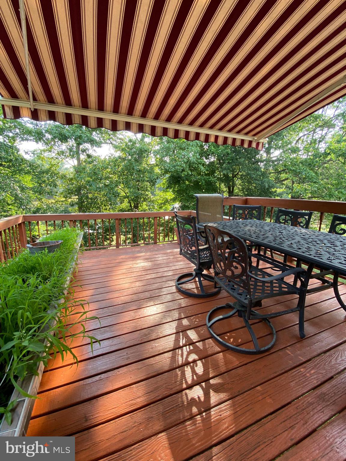 ASHFORD OAKS - Residential