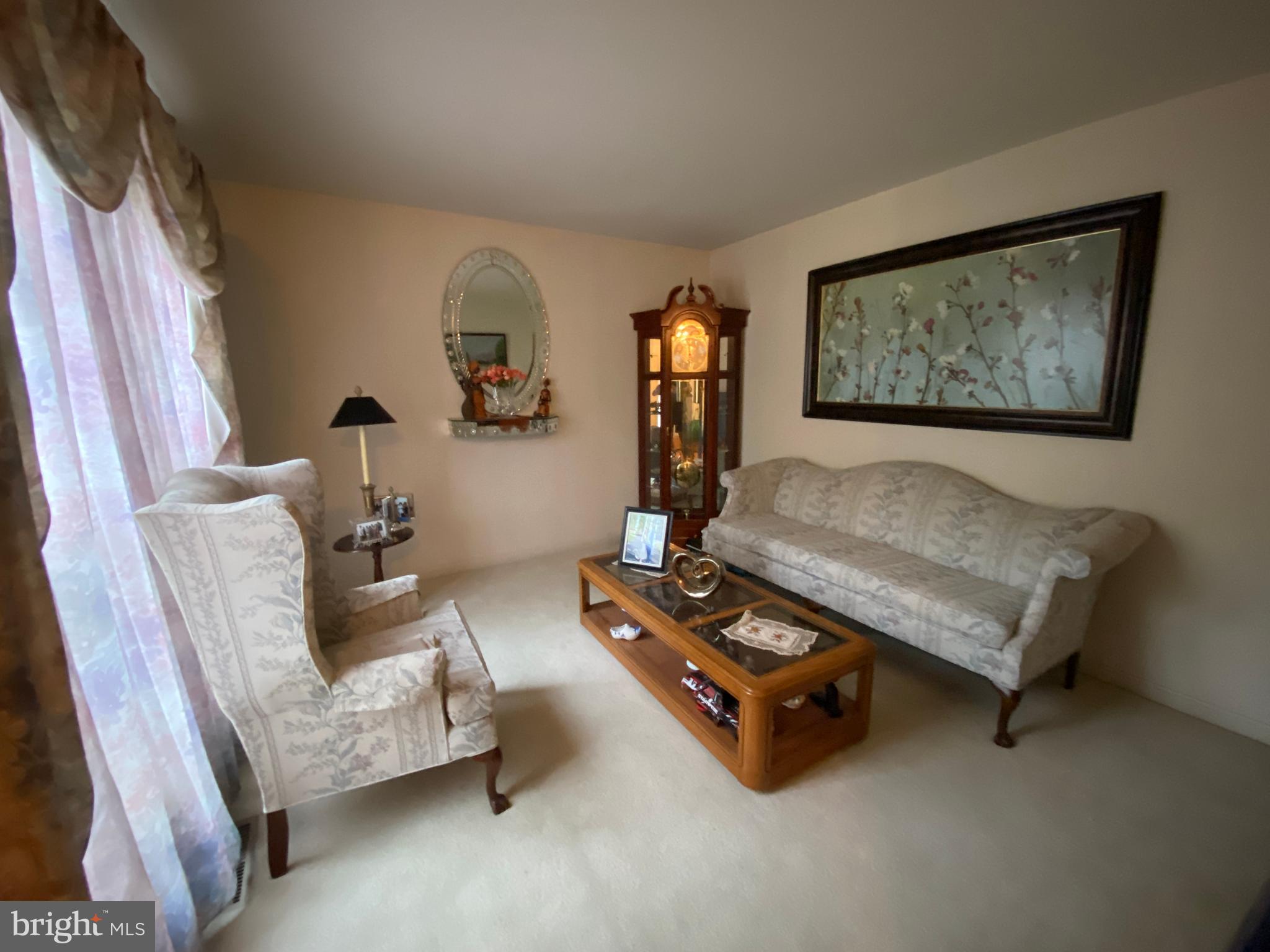 ASHFORD OAKS - Residential