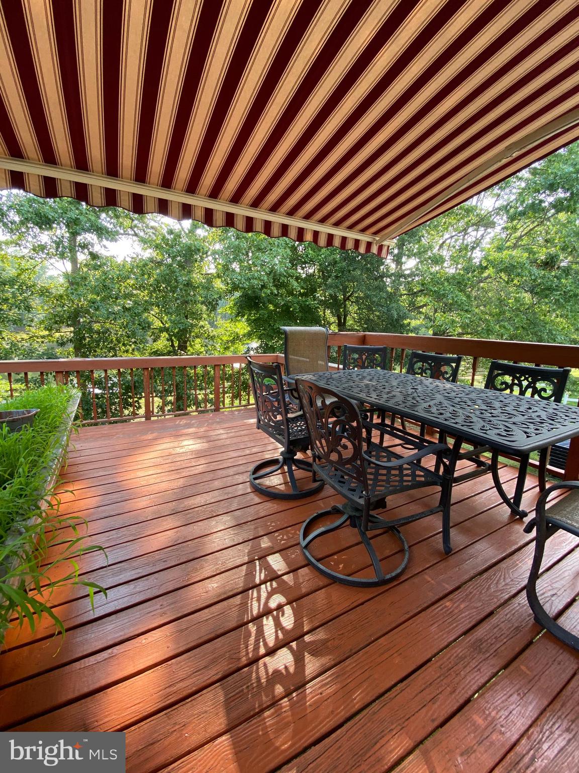 ASHFORD OAKS - Residential